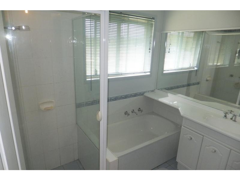 10 Crispin Cove, Macksville NSW 2447