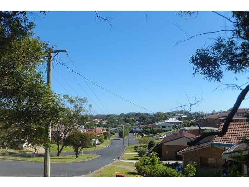 17 Waugh Ave., Nambucca Heads NSW 2448