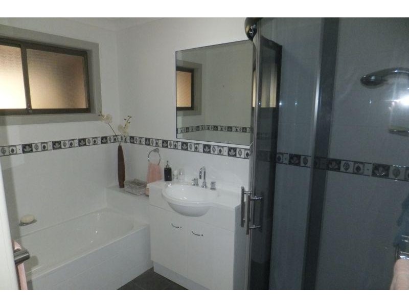 3 Glenmore Crescent, Macksville NSW 2447