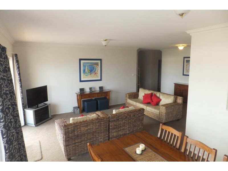 2/26 Wellington Drive, Nambucca Heads NSW 2448