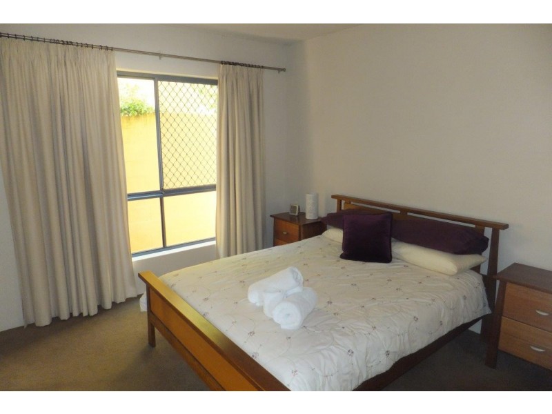 2/26 Wellington Drive, Nambucca Heads NSW 2448