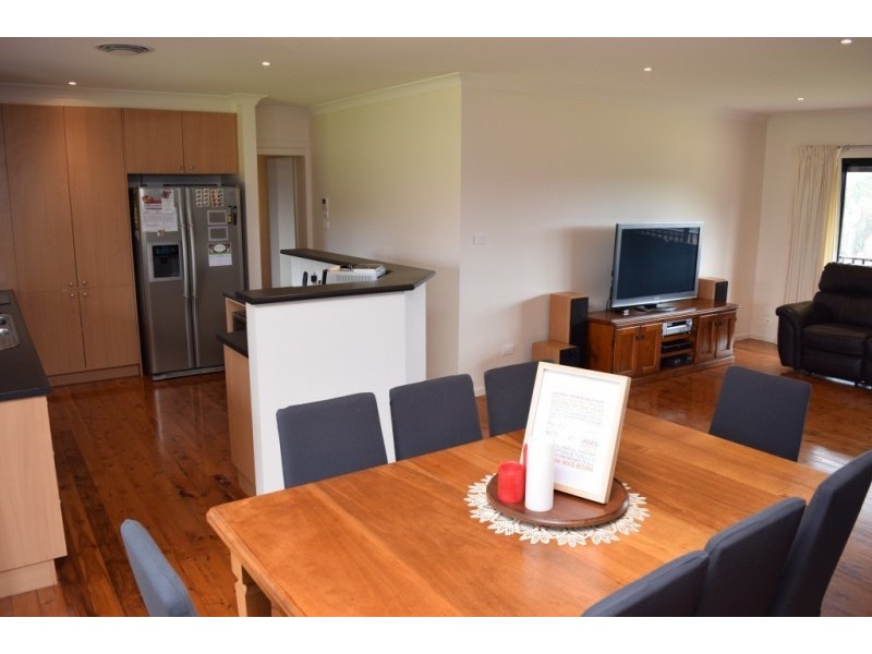 7119 Pacific Highway, Valla NSW 2448