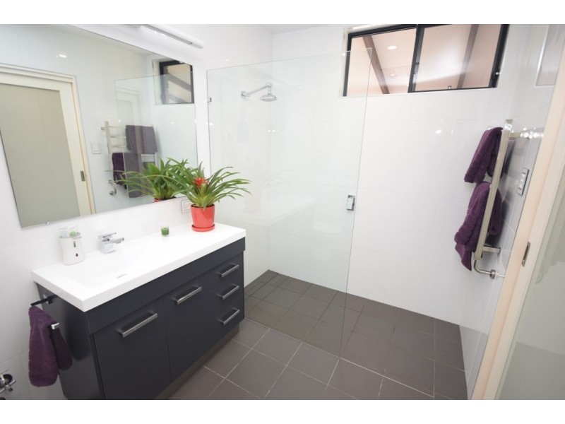 7119 Pacific Highway, Valla NSW 2448