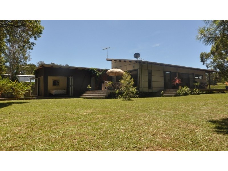 5 Gannet Drive, Scotts Head NSW 2447