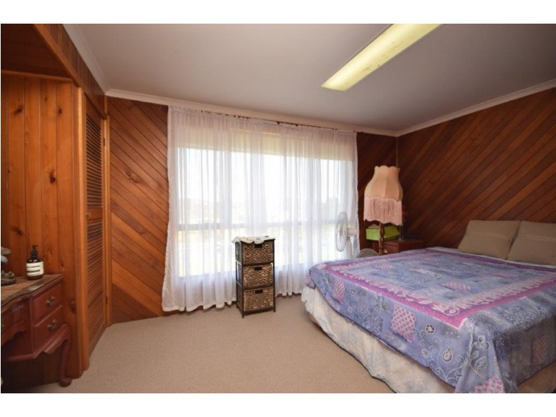 1 Grandview Drive, Macksville NSW 2447