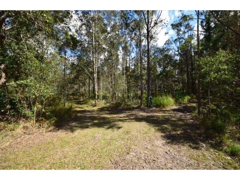 35 Auld Close, Valla NSW 2448