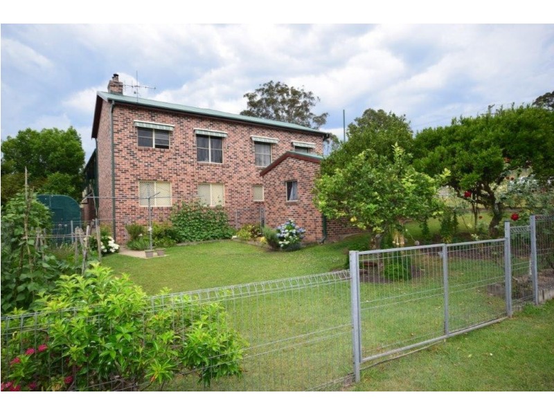 106 Wallace Street, Macksville NSW 2447