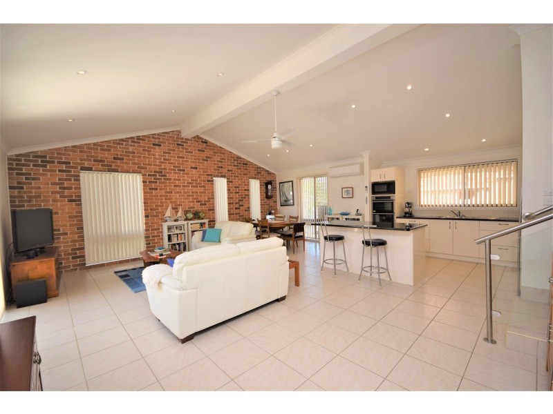 11 Hibiscus Cres, Nambucca Heads NSW 2448