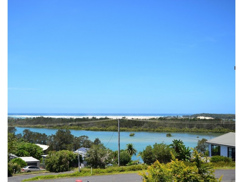 8 Ellis Avenue, Nambucca Heads NSW 2448