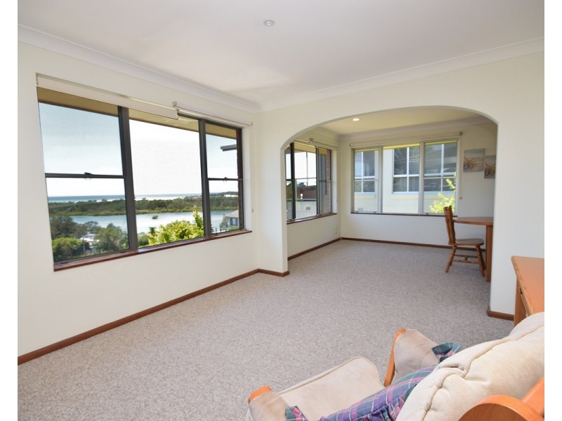 8 Ellis Avenue, Nambucca Heads NSW 2448