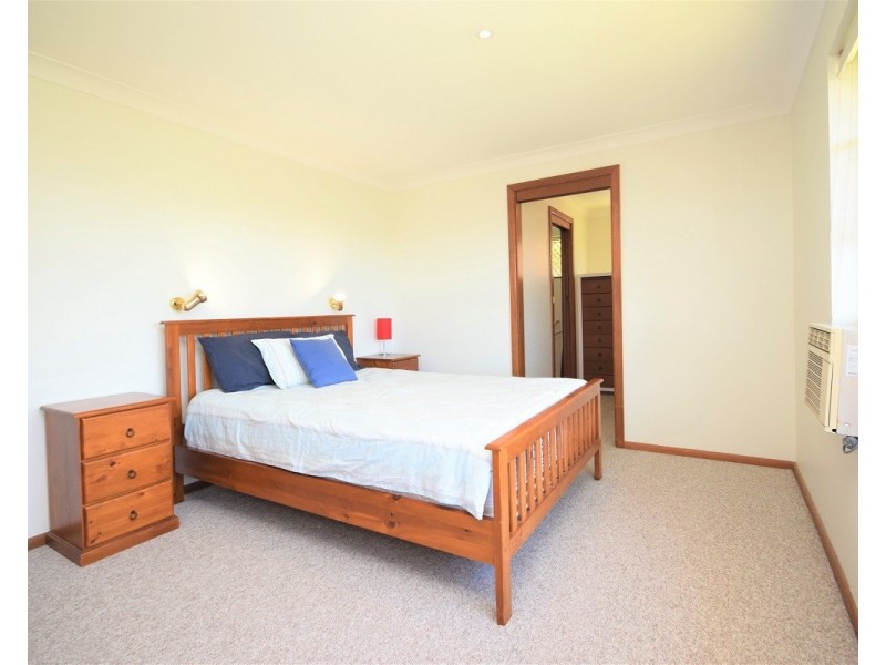 8 Ellis Avenue, Nambucca Heads NSW 2448