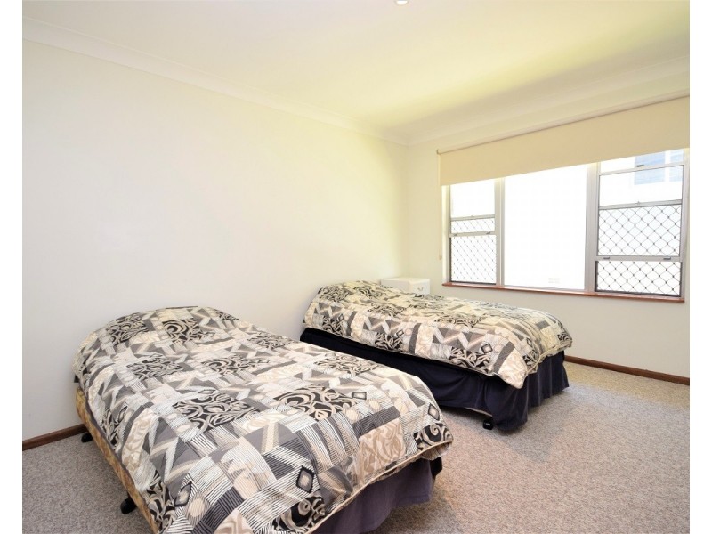 8 Ellis Avenue, Nambucca Heads NSW 2448