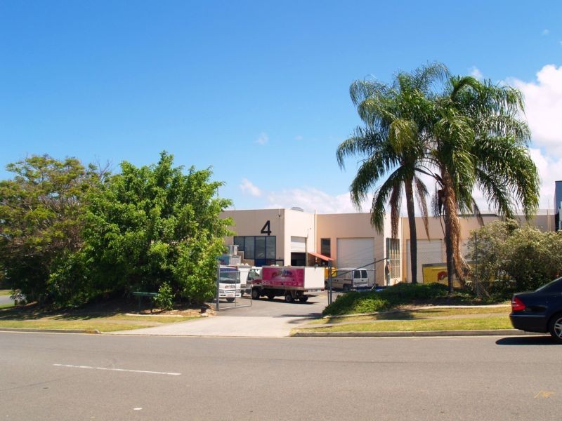 4 Olympic Circuit, Southport QLD 4215