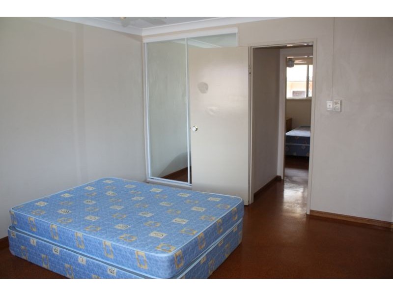 20 Vista Street, Surfers Paradise QLD 4217