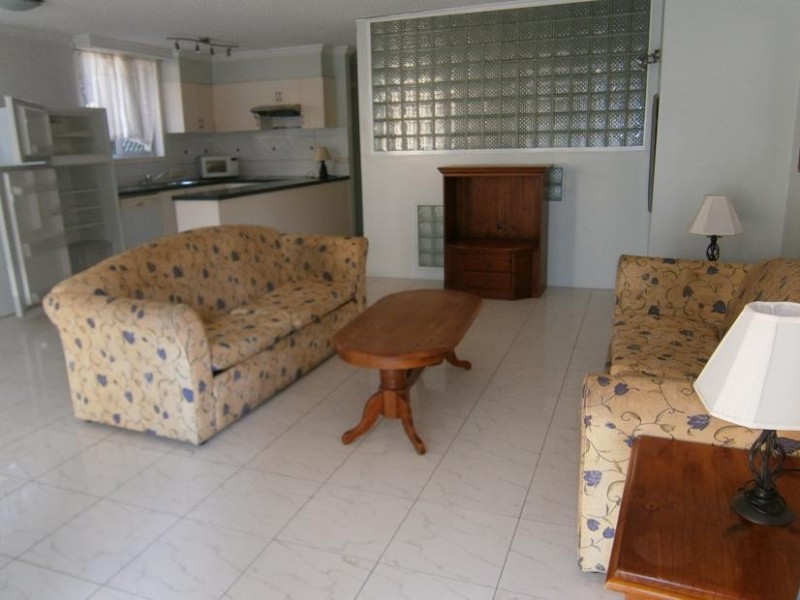 20 Vista Street, Surfers Paradise QLD 4217