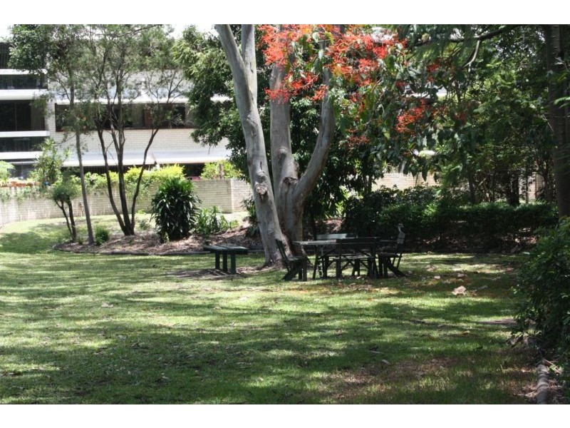 111 Rio Vista Boulevard (Casuarina), Broadbeach Waters QLD 4218