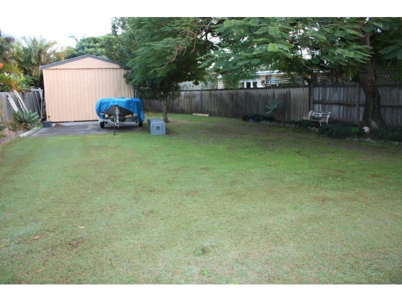 15 Yoorana Place, Broadbeach Waters QLD 4218