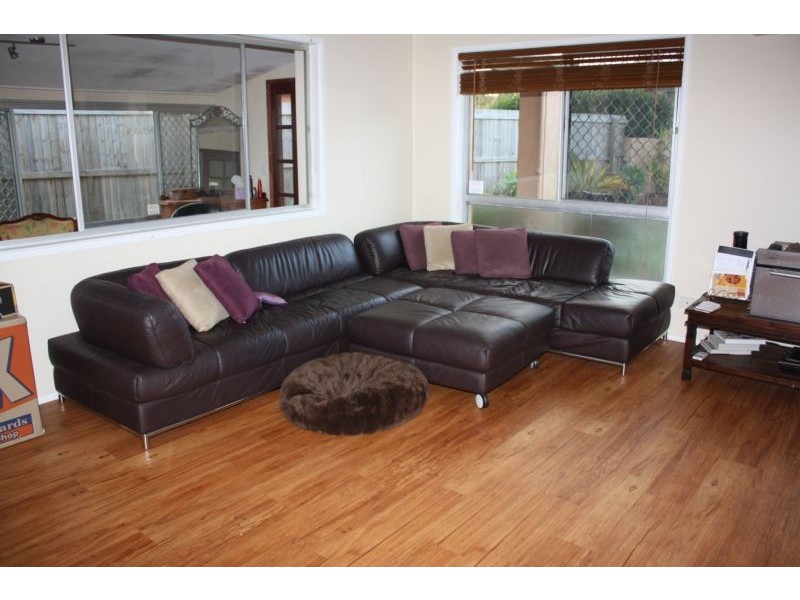 15 Yoorana Place, Broadbeach Waters QLD 4218