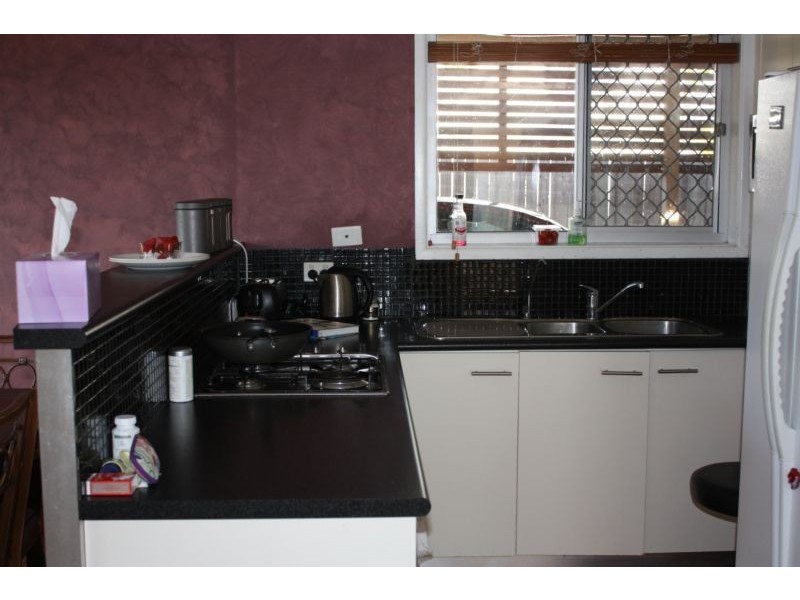 15 Yoorana Place, Broadbeach Waters QLD 4218