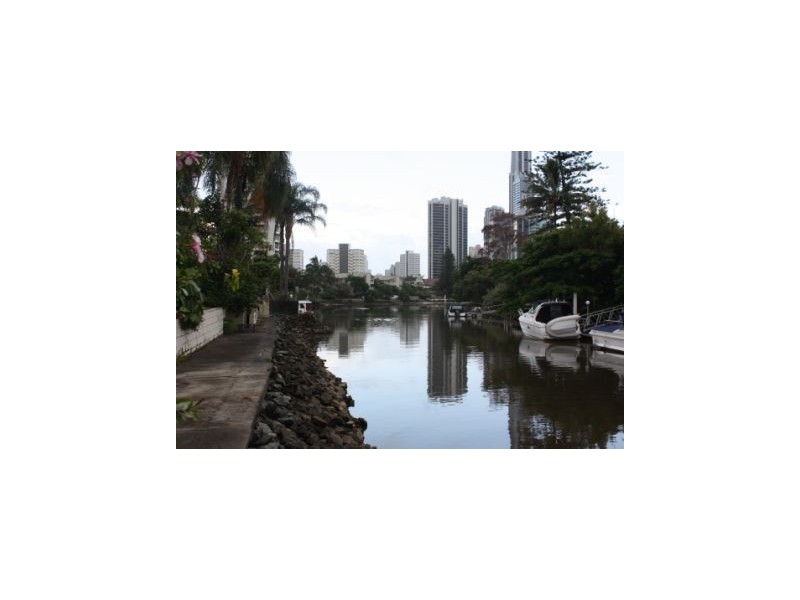 5 Holborow Close (Seafarer), Surfers Paradise QLD 4217