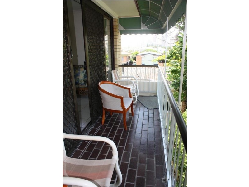 26 Stanhill Drive, Chevron Island QLD 4217