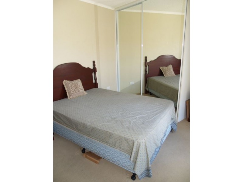 28 Sunrise Boulevard, Surfers Paradise QLD 4217