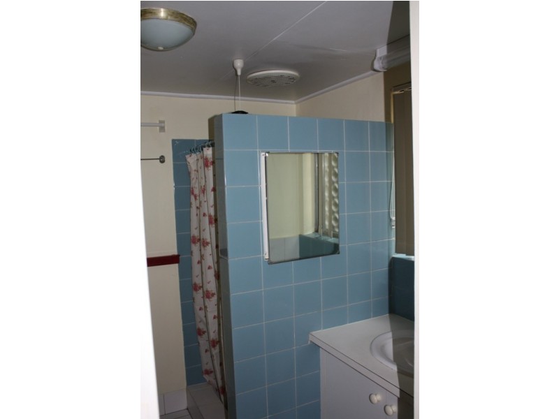 19 Sunset Boulevard, Surfers Paradise QLD 4217