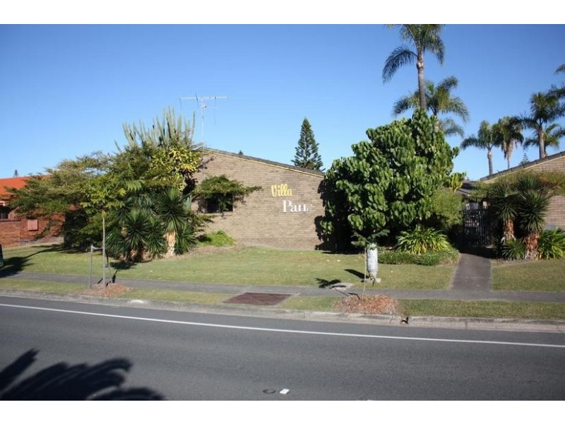 4 Duet Drive, Mermaid Waters QLD 4218