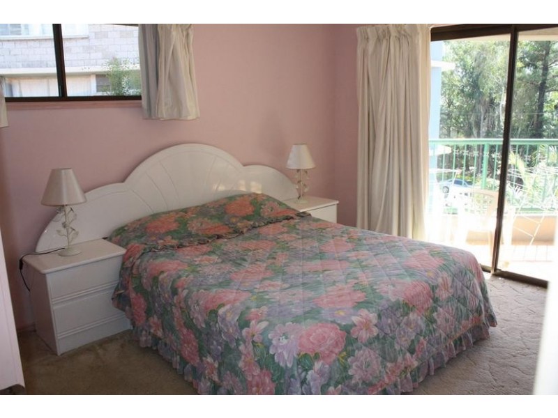 5 Old Burleigh Road (Paradise Pearl), Broadbeach QLD 4218