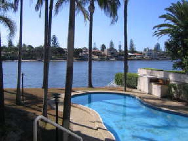 11 Cannes Avenue, Surfers Paradise QLD 4217