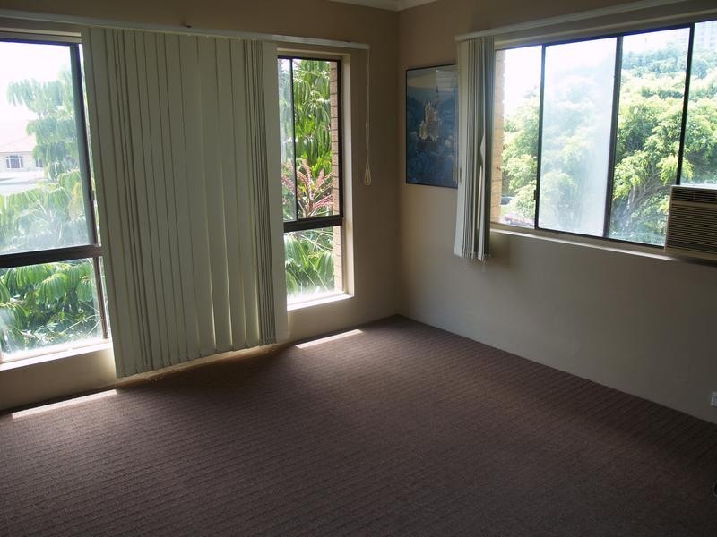 29 Oak Avenue, Budds Beach, Surfers Paradise QLD 4217