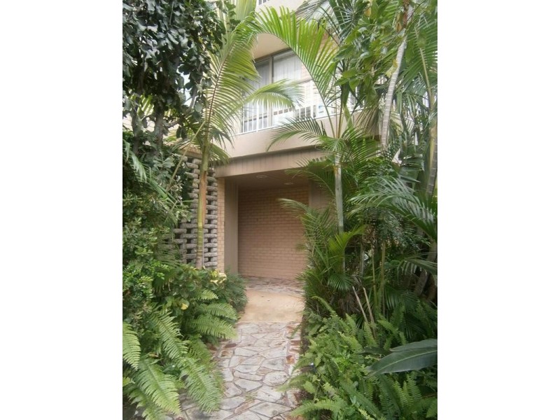 3 Oak Avenue (Oaklodge), Surfers Paradise QLD 4217