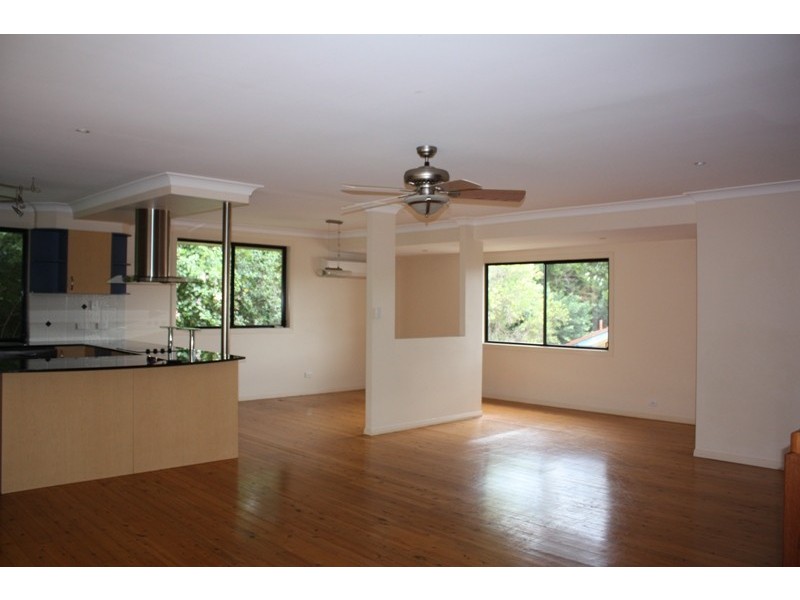 24 Wallace, Southport QLD 4215