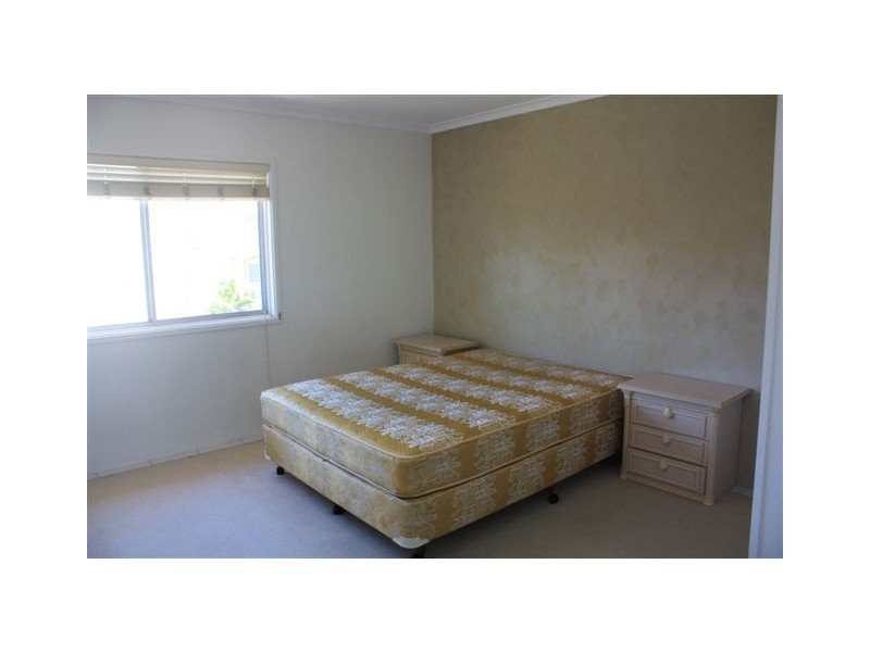 9 Holborow Close (Kooyong Place), Surfers Paradise QLD 4217