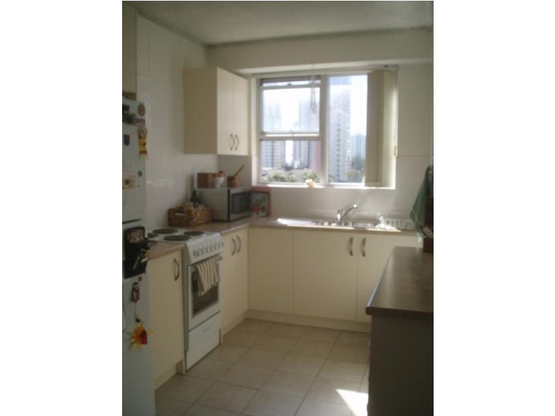 15 Pacific Street, Main Beach QLD 4217