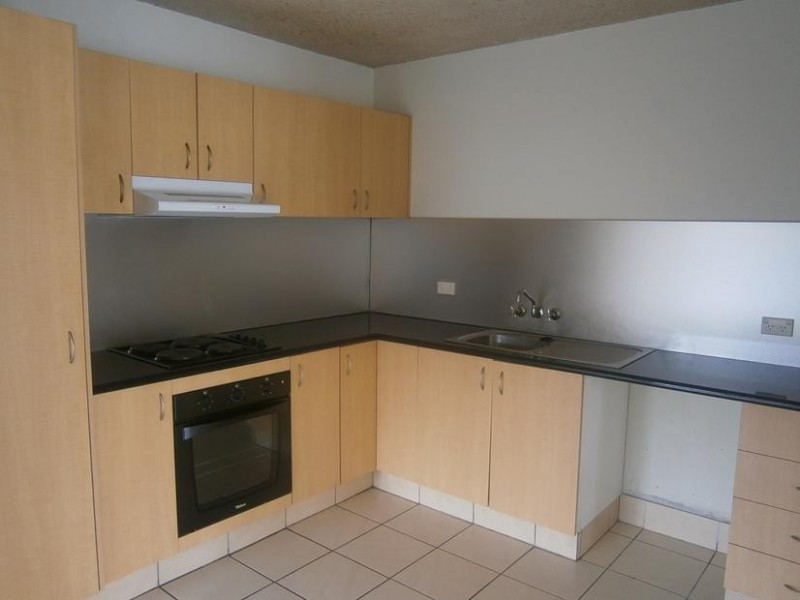 20 Leonard Avenue, Surfers Paradise QLD 4217