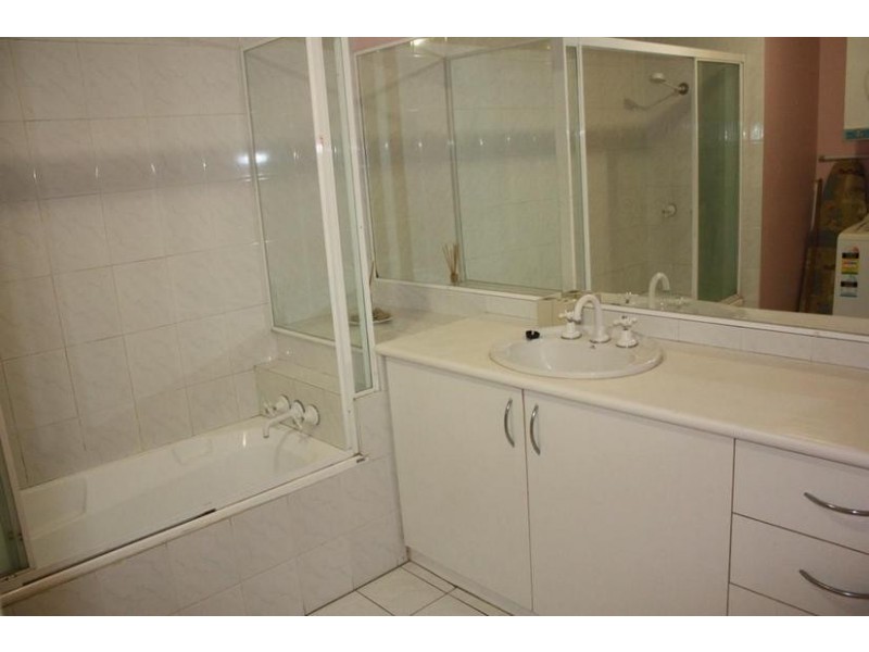 5 Old Burleigh Road ‘ Paradise Pearl’, Surfers Paradise QLD 4217