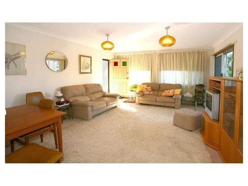 5 Mallana Street, Surfers Paradise QLD 4217