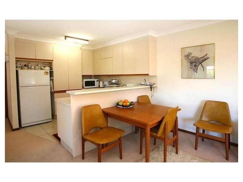5 Mallana Street, Surfers Paradise QLD 4217