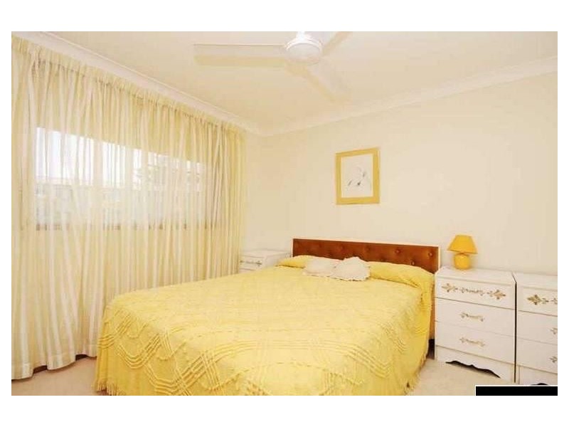 5 Mallana Street, Surfers Paradise QLD 4217