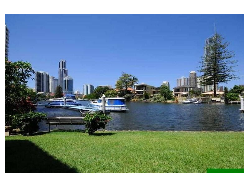 5 Mallana Street, Surfers Paradise QLD 4217