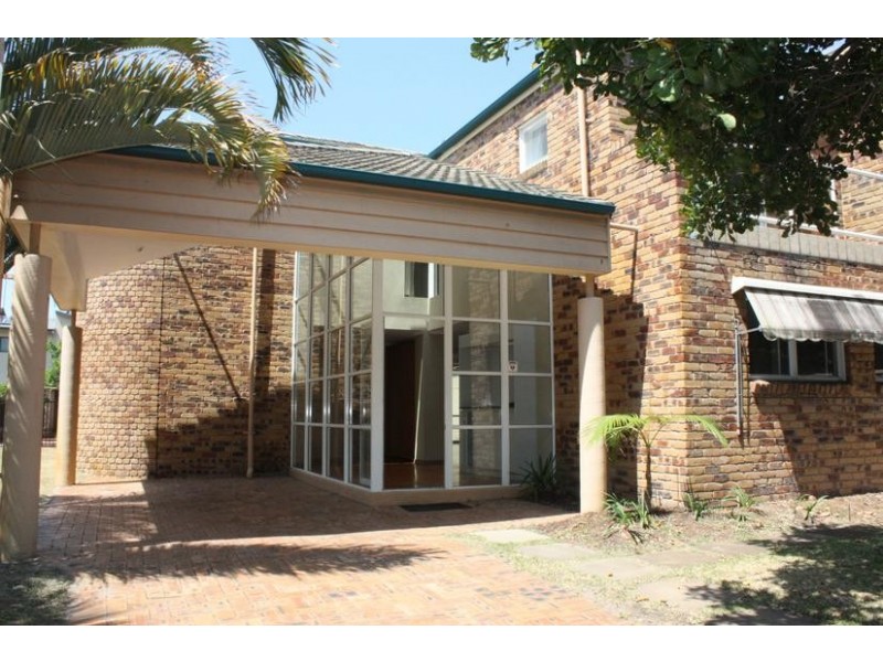 33 River Drive, Surfers Paradise QLD 4217