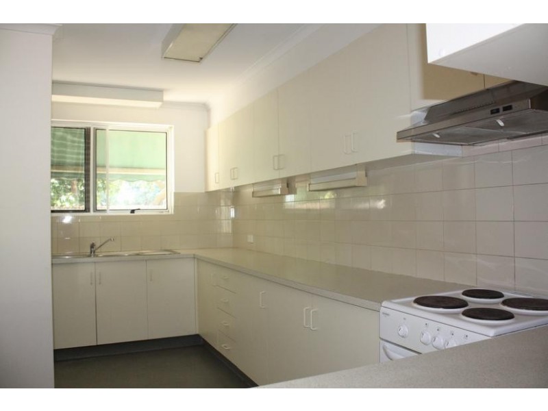33 River Drive, Surfers Paradise QLD 4217