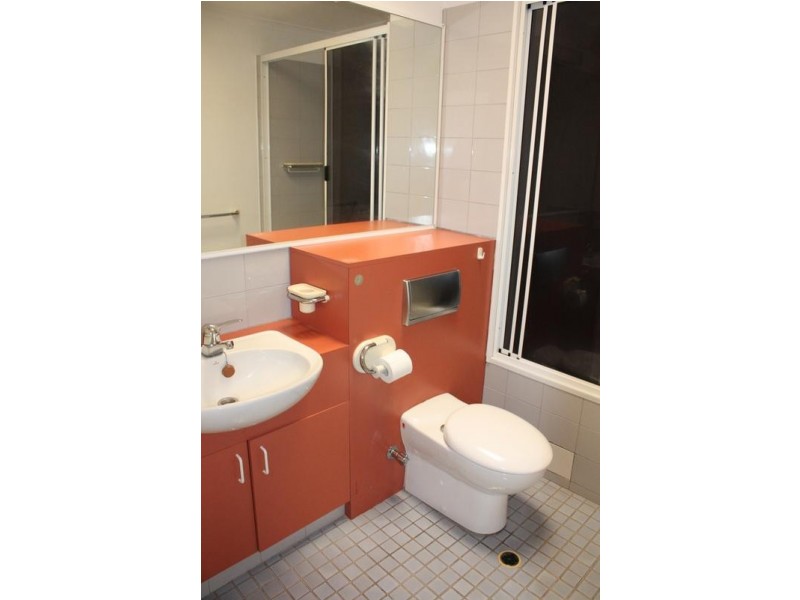 33 River Drive, Surfers Paradise QLD 4217