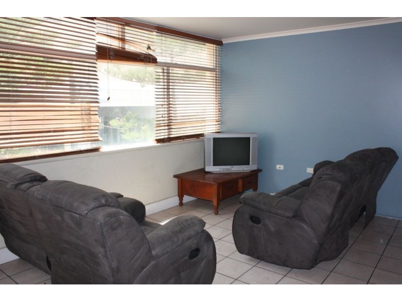 34 Hanlan Street ‘Kinkabool’, Surfers Paradise QLD 4217