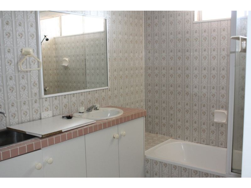 3 Old Burleigh Road, Surfers Paradise QLD 4217