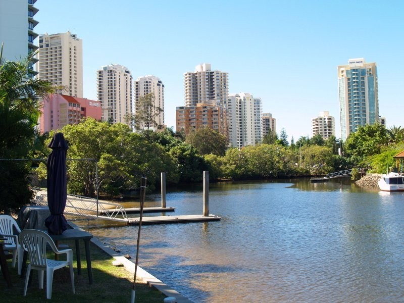 47 Peninsular Drive, Surfers Paradise QLD 4217