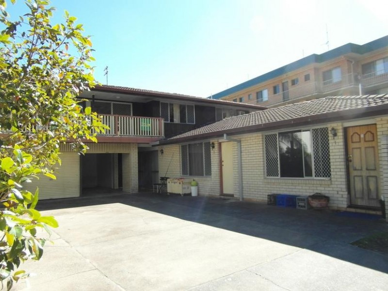 10 Acacia Avenue, Budds Beach, Surfers Paradise QLD 4217