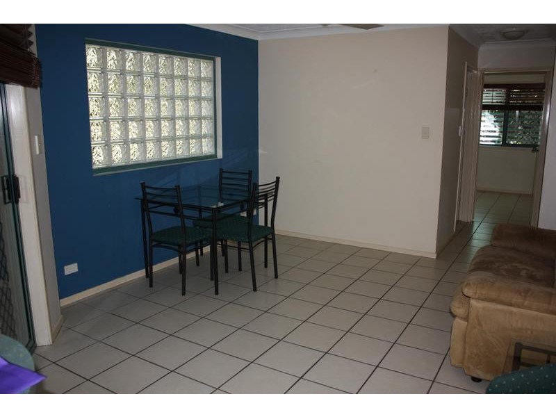 9 Stanhill Drive, Chevron Island QLD 4217