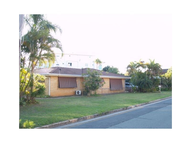 Anembo Street, Chevron Island QLD 4217